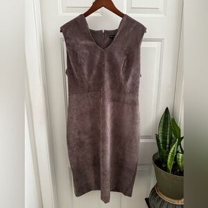 Nina Leonard Midi Sheath Dress, size XL
Light Brown